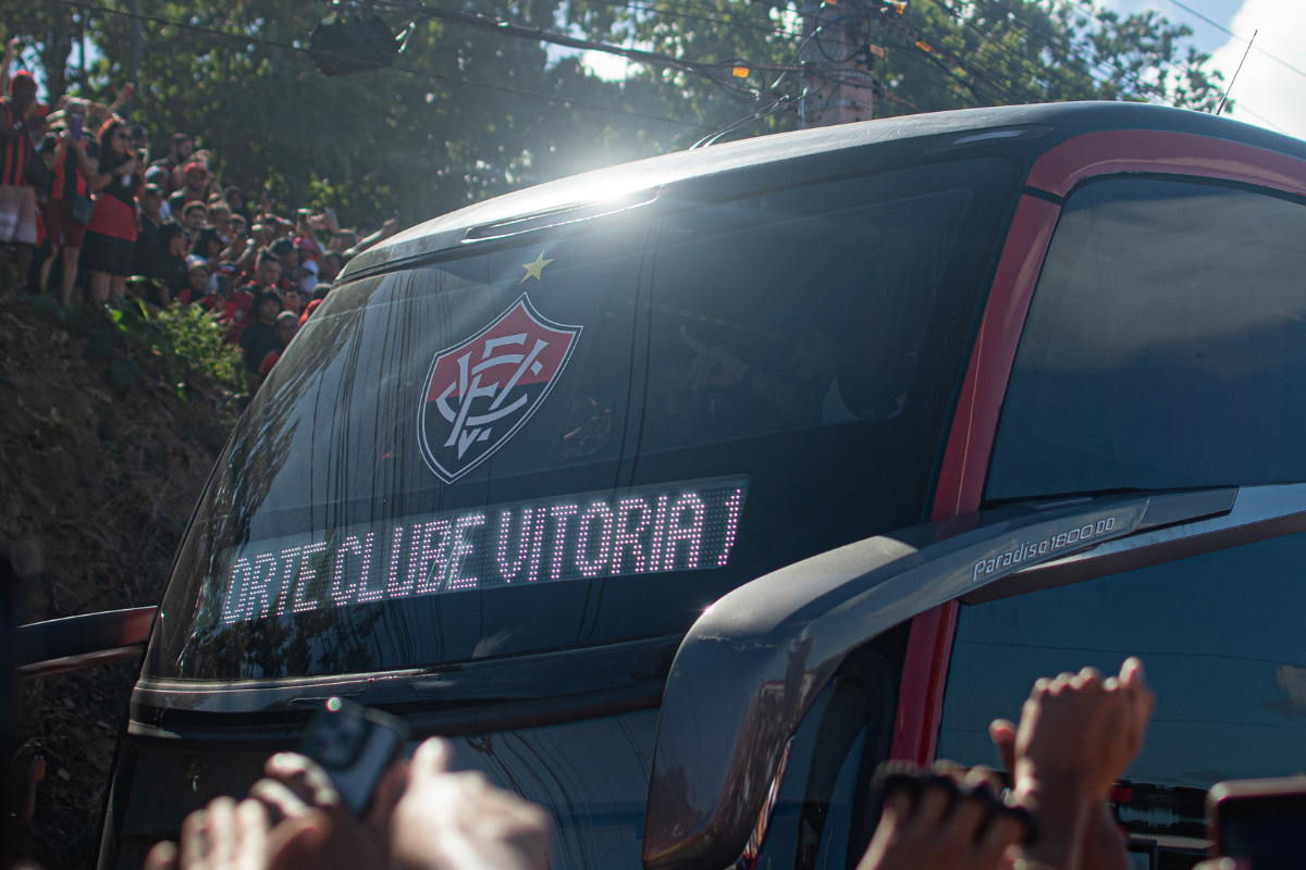 Com estreia! Confira escalações de Vitória e Atlético-MG para jogo na Arena MRV