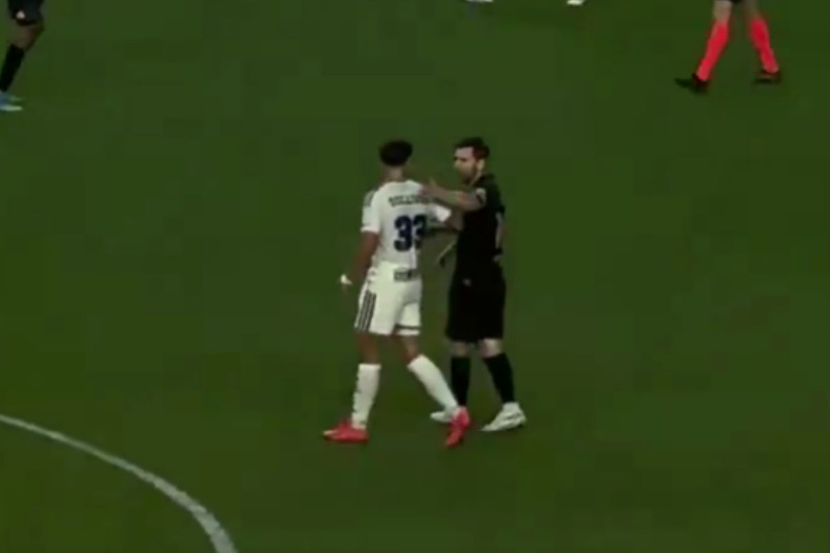 ASSISTA: Messi dá tapa em jogador do Philadelphia Union e é multado pela MLS