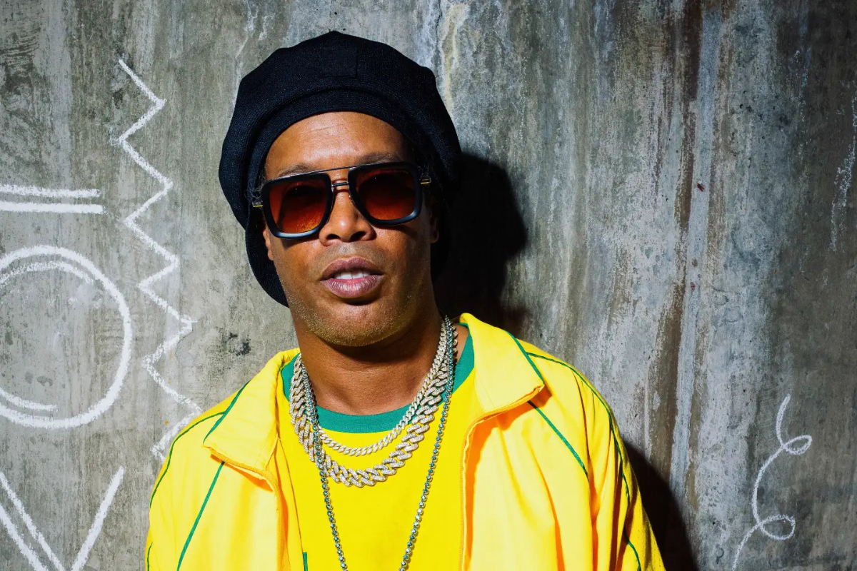 Ronaldinho Gaúcho será acionista e voltará aos gramados por clube da Itália