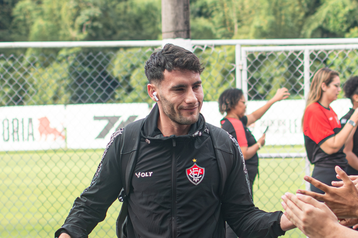 Martínez desabafa após derrota do Vitória para o Cruzeiro: “Dois jogos diferentes”